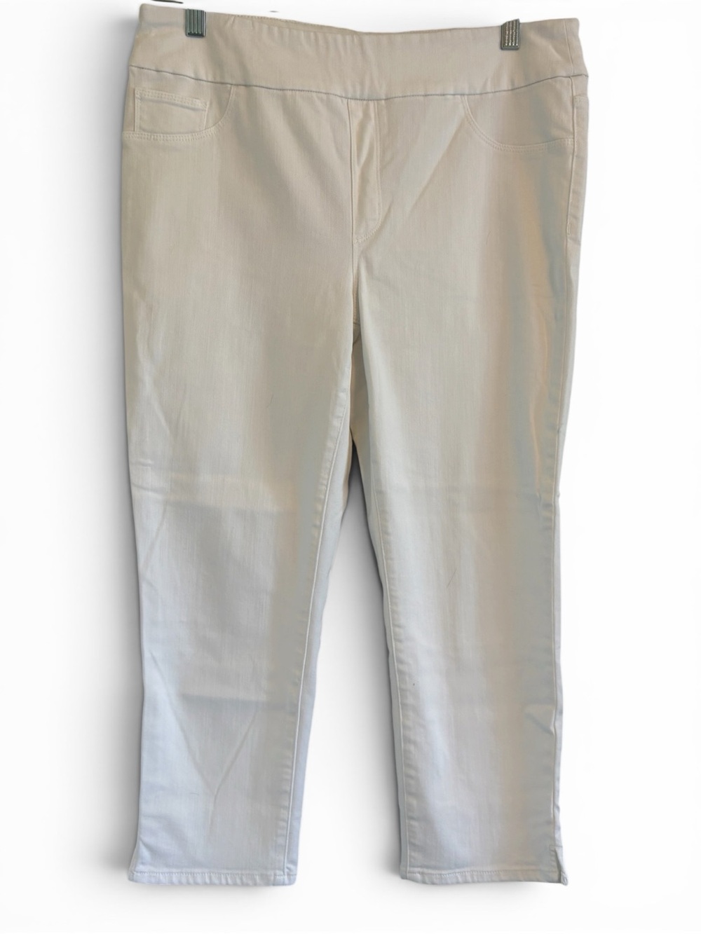 Chico’s White Denim Slim Ankle Cropped Pull-On Jeans | Chico’s Size 1.